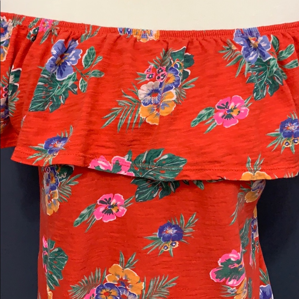 Off the shoulder top - Picture 2 of 5